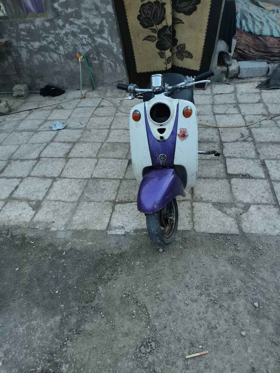 دراجه عبد الحليم بيه خربطه بل كابريته ومالي خلكه ونقص لايت استانه جديده وصالنصه رياضي وياه شغاله الدراجه بس اخنكه سعره ابلاش 150 وبيه مجال ابسعر الباسكل رقمي *********** مكاني امسيب حي العسكري متوجد فيس
