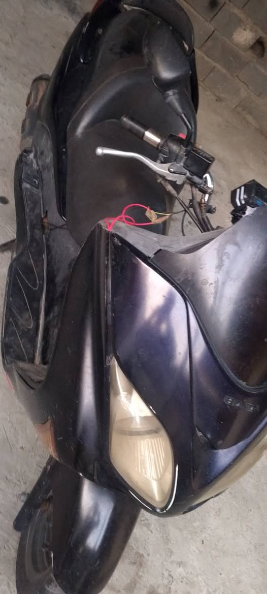 سلام عليكم بصمه0 8 دراجه ولا نقص بيه من كلشي كفاله عامه من مكينه لل شاصي دراجه فقط بيه كلج خلفي تعبان  و كفرات نضيفه 60 بل 100فقط سعر680 وبيه مجال بكاني بغداد بلديات رقم تصال***********
