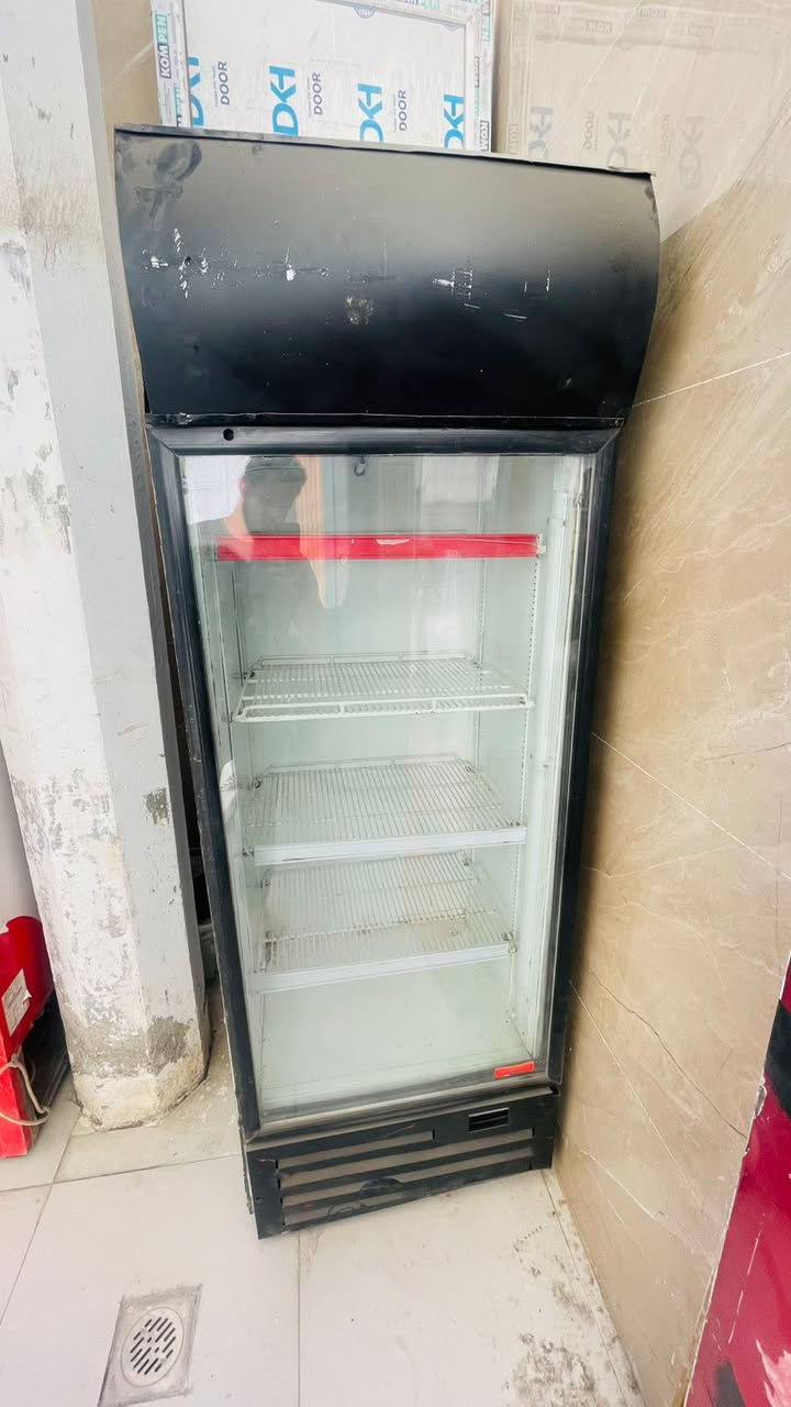 السلام عليكم بردات عدد ٥ للبيع اربعه مفرده وحده مزدوجه  السعر بعد المشاهده مستعمل نظيف  العنوان السيديه شارع المدارس للاستفسار الخاص او الرقم ***********
