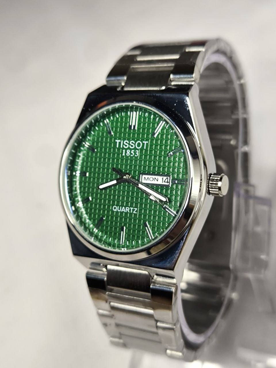 ساعة تيسوت Tissot  وارد اوربي 

تحفه فنية
تصميم ملكي مصممة للذوق الراقي 
ماكينة Quartz 
ميناء مميز مزودة بمنفذ تاريخ شهري و اسبوعي مع لامينوس اميال  
هيكل ستانلس ستيل مع طبق  نيكل روم لامع طلاء
 زجاج معدني مقاومة للخدش
سير ستانلس ستيل 
مقاومة ماء وغبار
قفل فراشة 
القطعة مختمة بالكامل

السعر :- 25 الف ع اول تم شامل التوصيل 
للحجز والاستفسار يرجى مراسلة الصفحه


**إذا كنت صاحب هذا الإعلان وتريد حذفه لأي سبب، رجاءا أرسل رسالة إلى الدعم الفني**