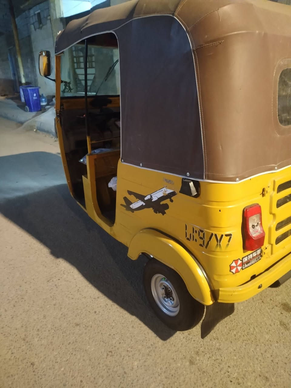 سلام عليكم تكتك باجات شهر 2020/12 رقم وسنويه مكينه مفتوحه لاتنغص ولا تبخر بيه طكه زغيره السعر خاص مكاني بصره حيانيه ***********
