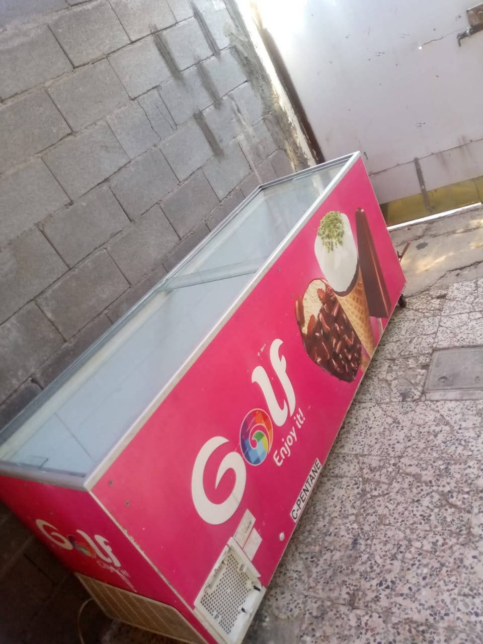 عارضات للبيع شرط الشغل والتبريد للاتصال على الرقم *********** ويوجد واتساب البصرة, العراق
