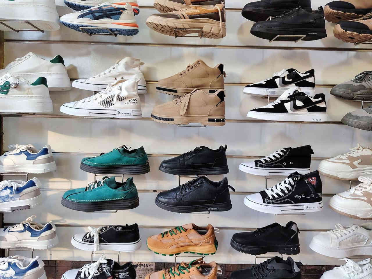 احذيه كولاتي عالي
السعر 8 آلاف قطعتين 15
العنوان ناصريه قضاء النصر قرب مطعم غفران الصوب الصغير *********** إشارة
