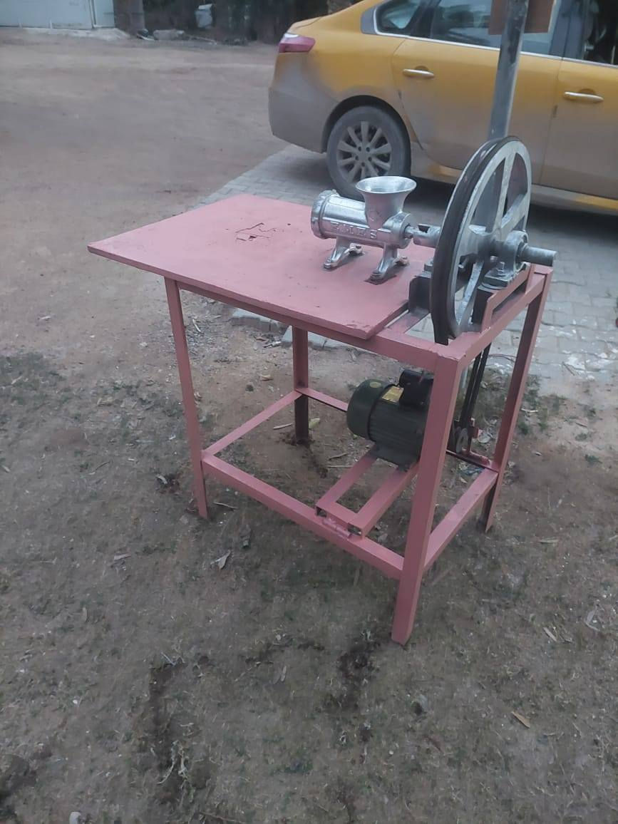 السلام عليكم غراض للبيع كل وحده أو سعره 1مكينه ثرم لحم شغاله أو علا الفحص حجم 22استخدام قليل 2 هلاسه دجاج 3 عجانه مخابز مكاني نجف كوفه الاستفسار أكثر ***********
