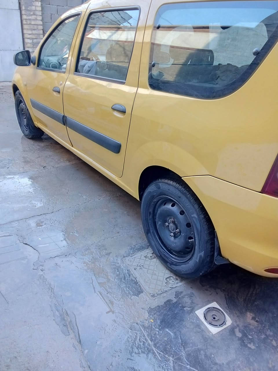 السلام عليكم رينوا لوكان موديل 11مكفوله كفاله عامه من ضربه وصبغ محرك مكفول صدر شركه مامفتوح ابد كهربائيات شركه السعر 57 العنوان بغداد تلفون ***********  رقم انكليزي سنويه 30
