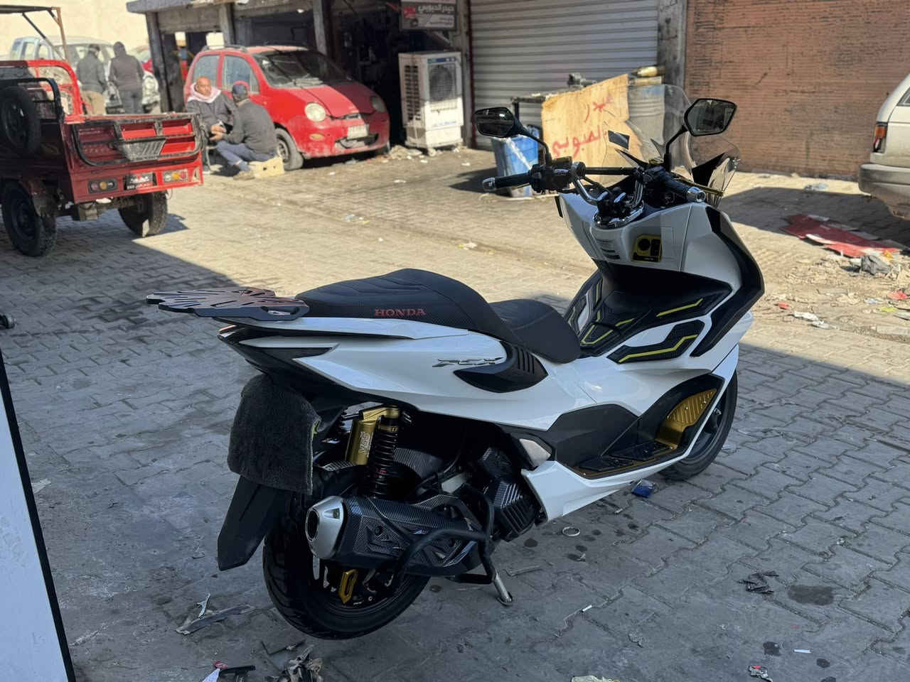 السلام عليكم الدراجه البيع ***********
سعره29
pcx جيل4
 2023
