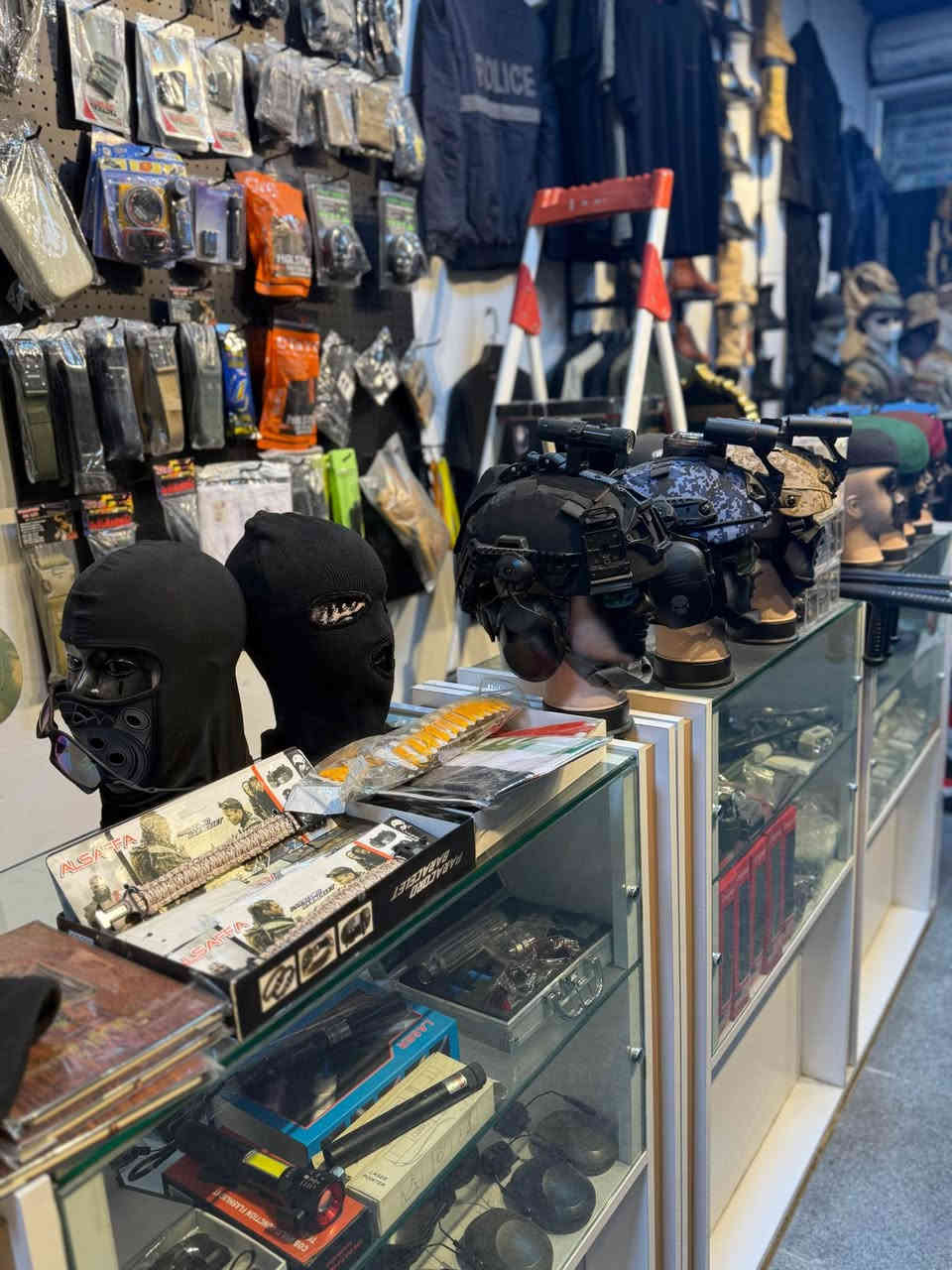 ‎تجهيزات عسكريه للبيع عدم التفرغ
العنوان شارع بغداد قرب جاسم ابو الباجه

للاستفسار ***********‎ عمارة, ميسان
