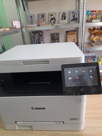مكتبة للبيع مع قرطاسية كاملة للاستفسار 07726146031 مكاني بغداد الغزالي...