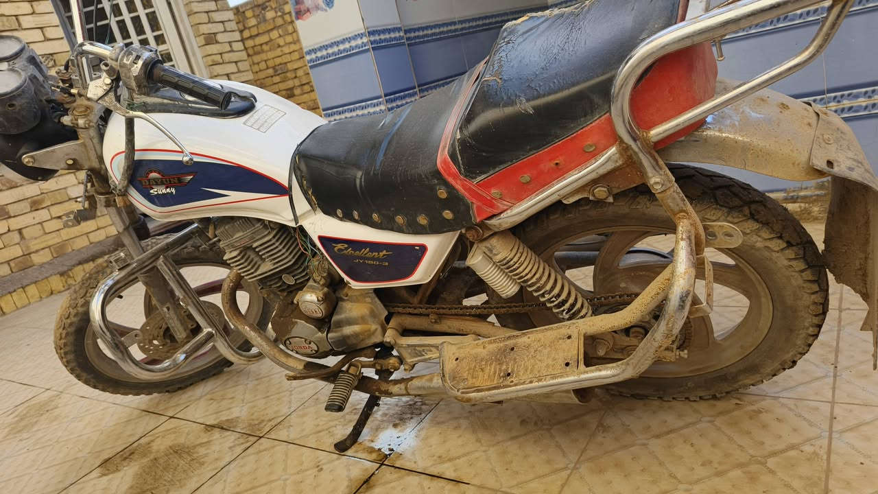 سلام عليكم

تايموته موديل 19 أوراق كامله شغاله ومحركها صافي 
والباقي كله تعبان تفيد تعمير والحالتهم تعبانه
سعرها 350 ابيعلك فقط شاصي والباقي كله هديه وياها 
حتى لحد يجي ويكول فلان شغله تعبانه 
مكاني الشطره

***********
