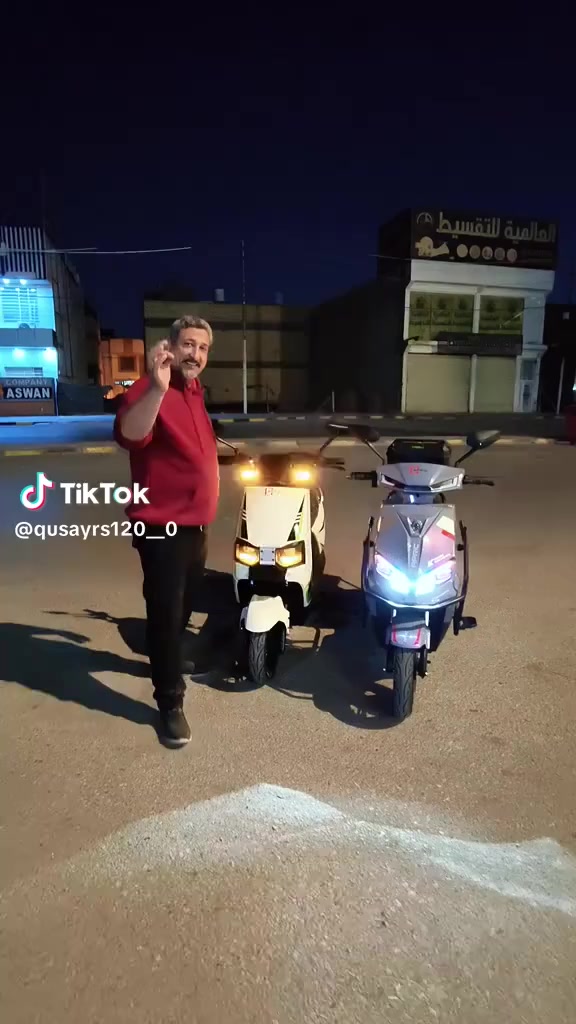 السلام عليكم شباب دراجات كهربائية فول مواصفات ملف 2000 بطاريه. / الثيوم //يوجد جمله ومفرد سعرا مناسبه الصحاب محلات *********** يوجد توصيل جميع محافظات
