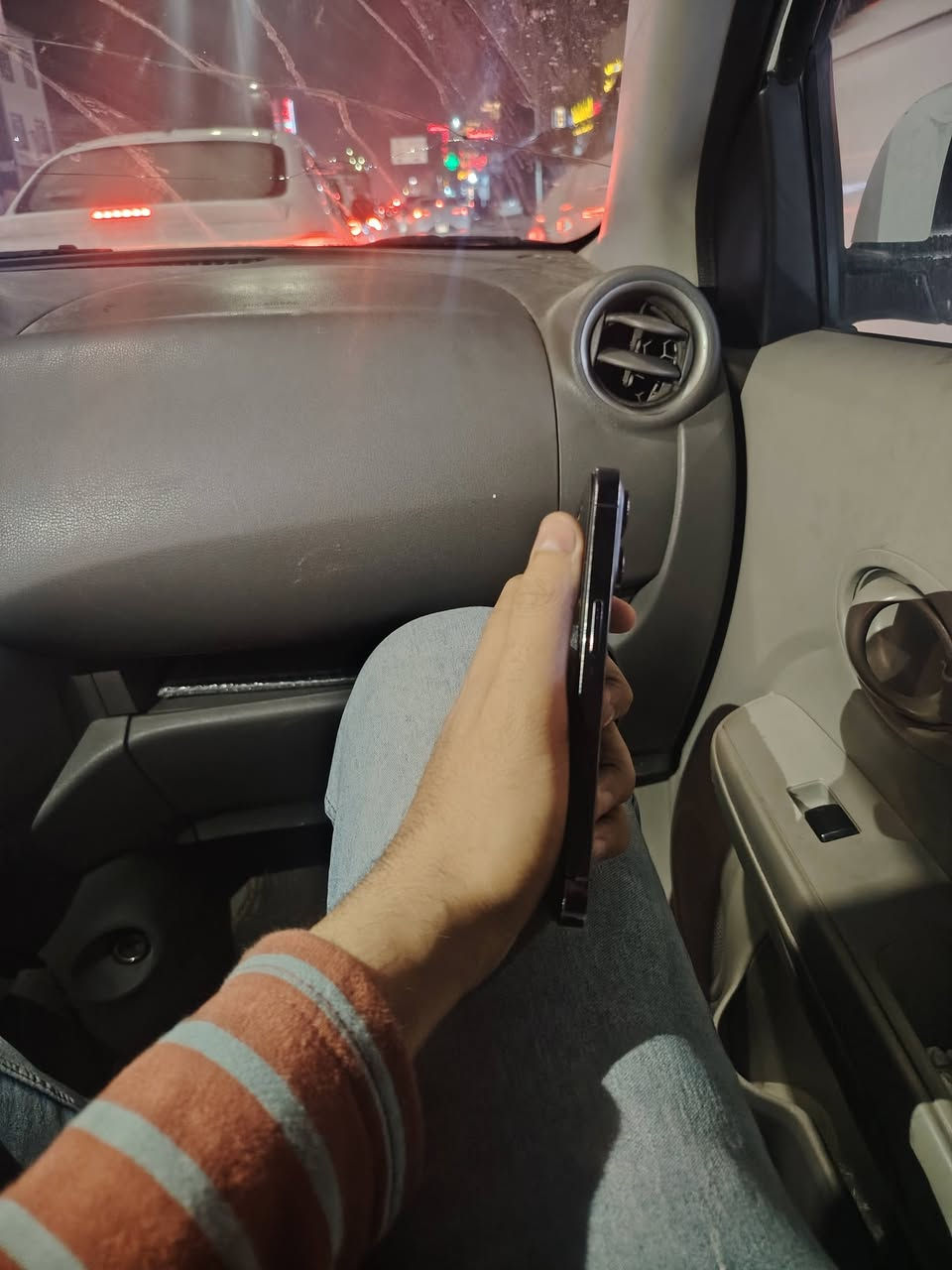 ايفون 14 برو بدل شاشه وبطاريه اصليات باقي كفاله شرق اوسط  السعر500 شراي يتصل***********
