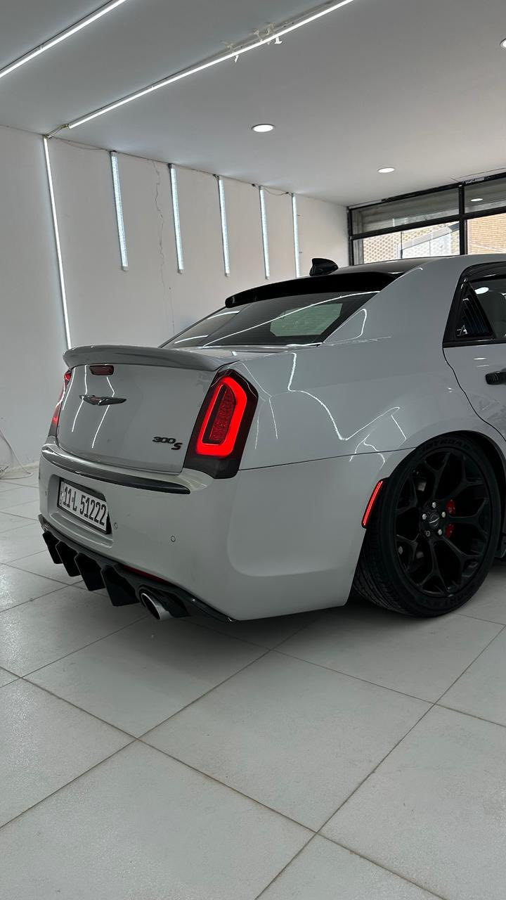 300$

#المواصفات :
• السيارة : كرايسلر اوباما S 300
• الموديل : 2022
• المحرك : 5700 ( ثمانية سلندر )
٢ العداد : 52 الف ميل حقيقي
• حجم الويل : ويل كب S حجم 20 اصل
غرفة السيارة : كشنات جلد اسود حظن مع تطريز S اصل قمارة بانوراما
• حساس امامي اصل
• حساس خلفي اصل
• حساسات ورادارات الاجتياز الجانبية (نقاط عمياء)
• شاشة كبيرة للتحكم في ايعازات السيارة
• كاميرا دوارة اصل
ا بصمة 2 للابواب مع بصمة تشغيل وتشغيل عن بعد شفتات بالستيرن للتحكم بلكير العادي
لايتات زينون عالي وناصي مع حاجب LED
كشاف دعامية زينون
ا تحكم فول كهرباء لكرسي السائق والراكب ا تبريد قطعتين امامي وخلفي
تدفئة لكشنات المقدمة مع تدفئة ستيرن
هيترات بالمرايا الجانبية
• السيارة جديدة وبوضع الشركة
كفاله السيارة من الغرق و الشاصي.
***********
