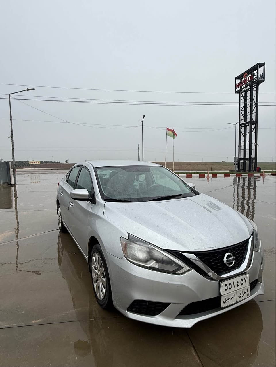نيسان سنترا امريكي موديل 2017 SV ثلاثه قطع ضبغ بدون دواخل گير و مكينه كل شرت سعر 105 مجال رقم *********** أربيل, العراق
