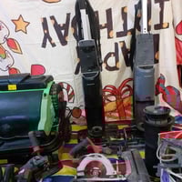 شلعه أغراض بيهن فحم ومستعمل  على ٢٠٠٠ القطعه العدد ٣٥ واكو نواعم ماحسب...