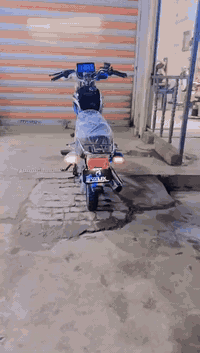 دراجه زيرو سال شهر من نازله لبيع   دراجه اربعه كير دراجه ما تصرف عليها...