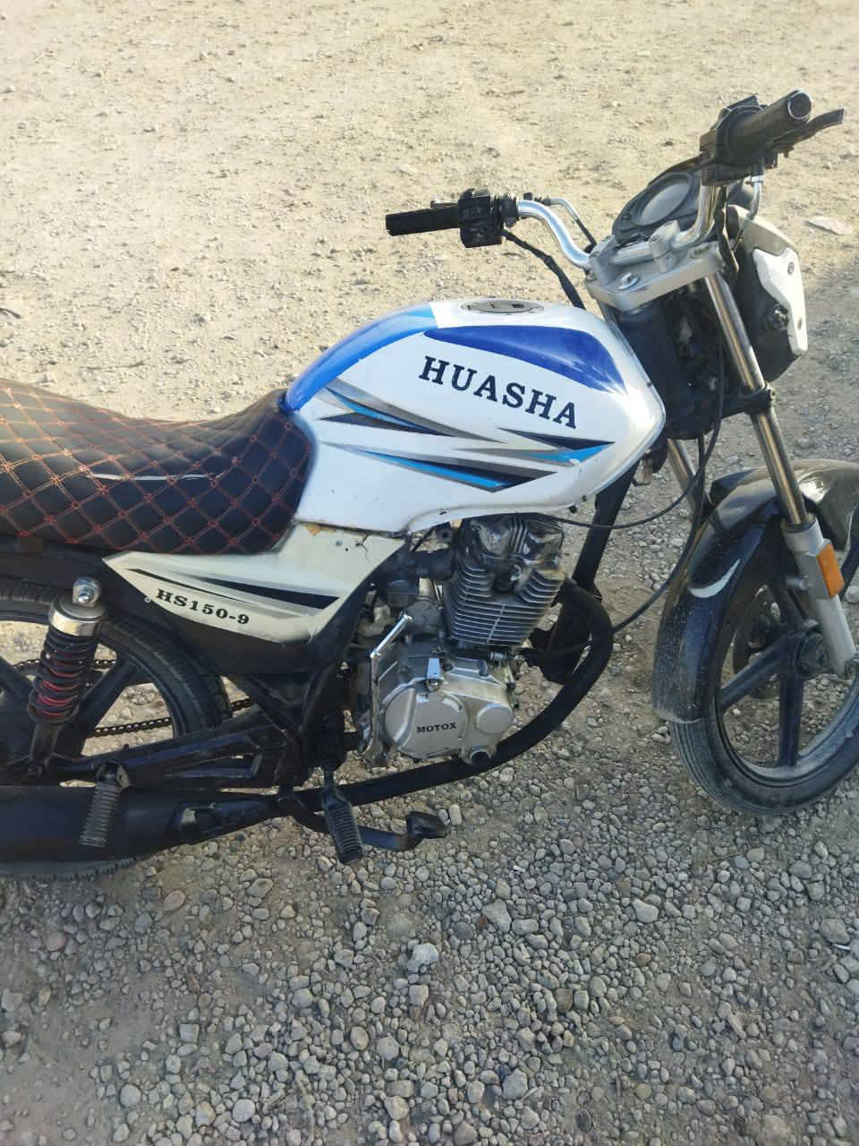 السلام عليكم ماطور هيوشه للبيع موديل 17 السعر 400وبي مجال بي اوراق  
‏‪


**إذا كنت صاحب هذا الإعلان وتريد حذفه لأي سبب، رجاءا أرسل رسالة إلى الدعم الفني**