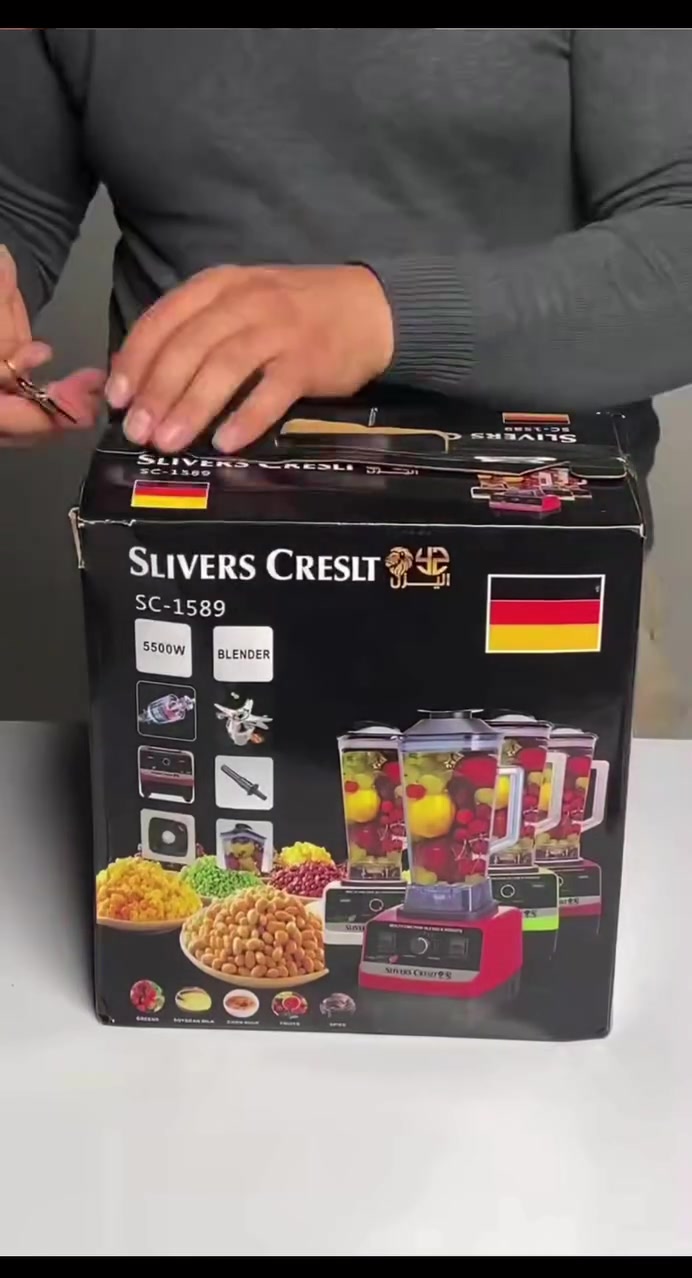 خلاط كهربائي Slivers Creslt متعدد الوظائف موديل SC-1589
خلاط كهربائي قوي ومتعدد الاستخدامات مصمم لأعمال الخلط والطحن اليومية بكفاءة عالية.

• محرك بقدرة 5500 واط مناسب للاستخدام المكثف

• سرعة دوران عالية تصل إلى 32000 دورة/الدقيقة

• تحكم بالسرعة

• شفرات تقطيع من الستانلس ستيل

• جرة كبيرة من البولي كربونيت بسعة 2500 مل

• نظام حماية من زيادة التيار وارتفاع الحرارة

• القدرة الكهربائية: 5500W

• السرعة: 32000 RPM

• سعة الجرة المقننة: 2.5 لتر

• الجهد الكهربائي: 220V ~ 50Hz

محتويات العلبة

• جهاز الخلاط (القاعدة الكهربائية)
• جرة خلط بسعة 2.5 لتر
• غطاء الجرة

📌📌سعر المنتج : 25,000
يتم فحص المنتج قبل الاستلام‼️


**إذا كنت صاحب هذا الإعلان وتريد حذفه لأي سبب، رجاءا أرسل رسالة إلى الدعم الفني**