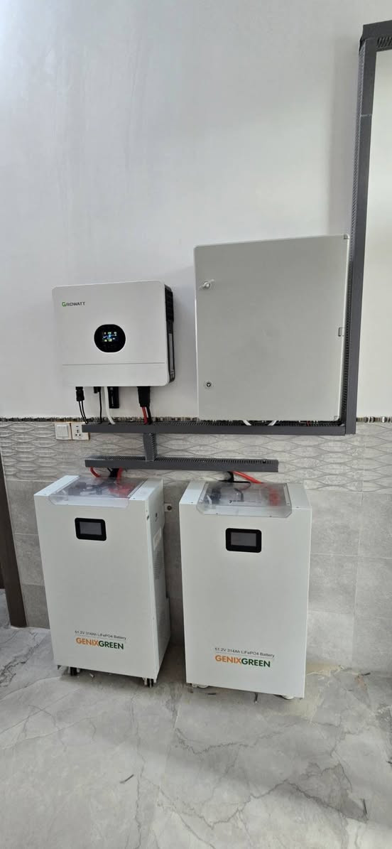 تم بحمدالله تنصيب منظومة طاقة شمسية بقدرة 
26 اميير نهاري و 24 امبير ليلي 
الواح بقدرة 615W  نوع لونجي ضمان 15 سنة
انفيرتر GROWATT  6Kw   ضمانة سنة استبدال 
بطارية ليثيوم 16kWh  عدد 2 من شركة GENIXGREEN  ضمان 10 سنوات
اليوم في بيت الخياط عمر اللهيبي  
غيث اللهيبي 
للاستفسار الاتصال:-
***********
***********
***********
***********

GenixGreen Iraq 
GenixGreen  
المركز الذهبي-Golden Center
