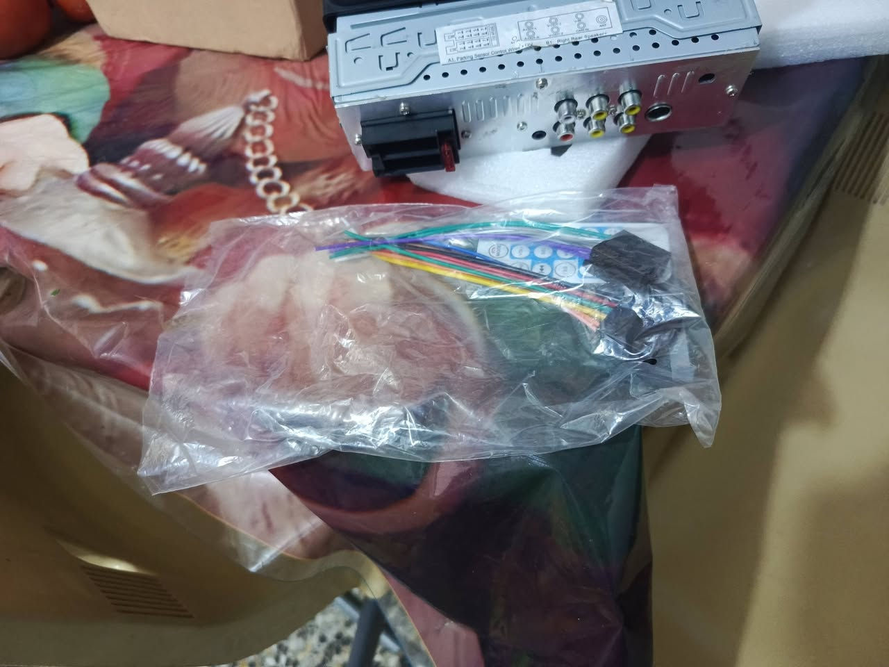 السلام عليكم شباب عندي شاشه مال السياره طابق واحد ترهم جميع السيارات ام الطابق واحد شاشه نضيفه اوشغال ابلوتوث افلاش بيه مواصفات بيه كار بلي اوشغلات سعره 30 بيه مجال مكانه بغداد حي اور الااتصال ***********
