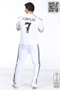 ملابس • للبيع