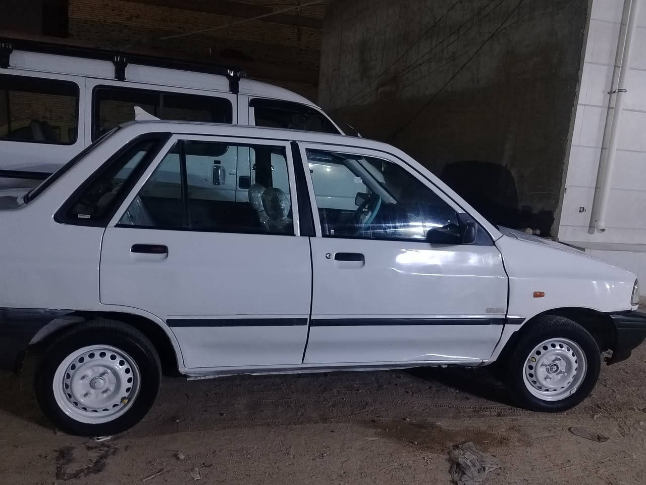 سلام عليكم سايبه موديل ١١ نضافه فول تايرات تبريد ثلج نضافه رقم انكليزي مامطلوبه مصفره شوفت عينك دوشمه خياط على أيدي (إذ اكو مراوسه بكيه بنكو او نوع آخر إذ بيع ٣٣ مكاني نجف حي النداء ***********
