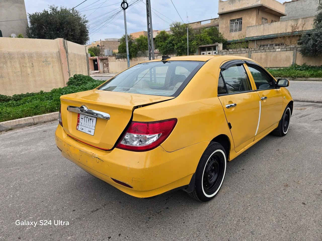 للبيع
سعر 43$
بي واي دي تكسي موديل 2013 
محرك ٤سلندر كير عادي شرط المحرك والكير 
رقم بغداد الماني سنويه جديدة شرط التحويل 
سيارة جاهزة للشغل محرك كير صدر امامي خلفي طخم تاير 
العنوان موصل حي المحاربين 
للإستفسار الاتصال 
***********
***********
