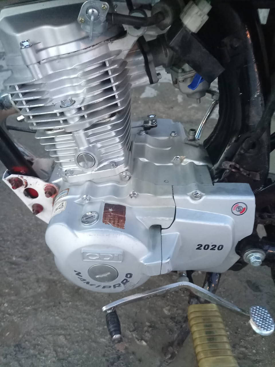 السلام عليكم دراجه للبيع موديل 2020 كلك ب 325 وبيها مجال ***********
