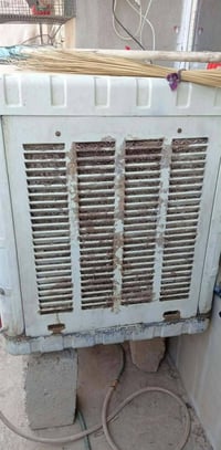 للبيع مبرده عدد 2 شرط شغال تفحص وتاخدها الحجم ازرك 1.5 + حجم ابيض 2.5 ...