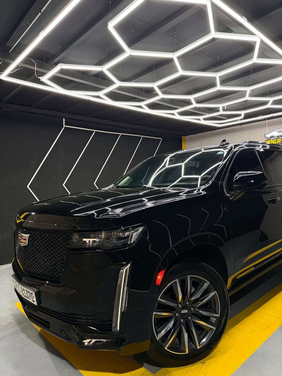 Cadillac espresso 2023
-رجائن بس ابیع نقدا بدون مراوس 

ماشییە فقط 75 الف کیلومتر
کتاب تظلیل %80 - %80 اصولی من دائرە مرور 
دعامییات ppf 

——————————————————————————

کادیلاک خلیجی مواصفات فول فوللل espresso معروفة
کشنات مساج - 38 سماعە - کشنات بارد و تدفئە - کشنات خلفییە منفصل vip صندوق شفط - سقف شاموا - تشغیل عن بعد - 3 شاشات - 5 کامیرات - 5 بصمات - فور ویل - دوسات کهربائ - داتاشو - بانوراما - داخل جوزی - لایتات زینون عالی 5 عدسات - رادار 360 درجە و تحدید مسار - 4 شاشات بالداشبول و کشنات - تدفئە و تبرید سایق و راکب - کشنات امامییە تدلیک - ذاکرە میموری کشن و ستیرن - ویل 22 بلادی - و بعد بیها هوایە مواصفات ١/١ …. 

——————————————————————————

محرک و کیر بورغی مو مفتوح و مابی ای خلل کلشی بشرط فحص

مکفولە کفالە عامە بدون صبغ و بدون شخط و بدون رصعات لوککککک حتی دعامییات بدون صبغ 

——————————————————————————

💵سعر 738 و مجال بسیط
مکان سلیمانییە 
📲رقم *********** السليمانية, العراق
