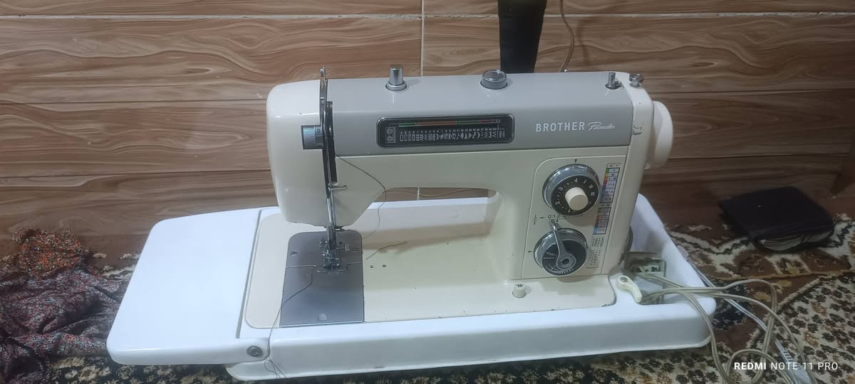 ئەم مەکینە زۆر پاکە زۆر کەم بەکار هاتو 20نەخشە بەشەرتی ئیش کردن سعری 135هەزارشوین ڕزگاری ***********
