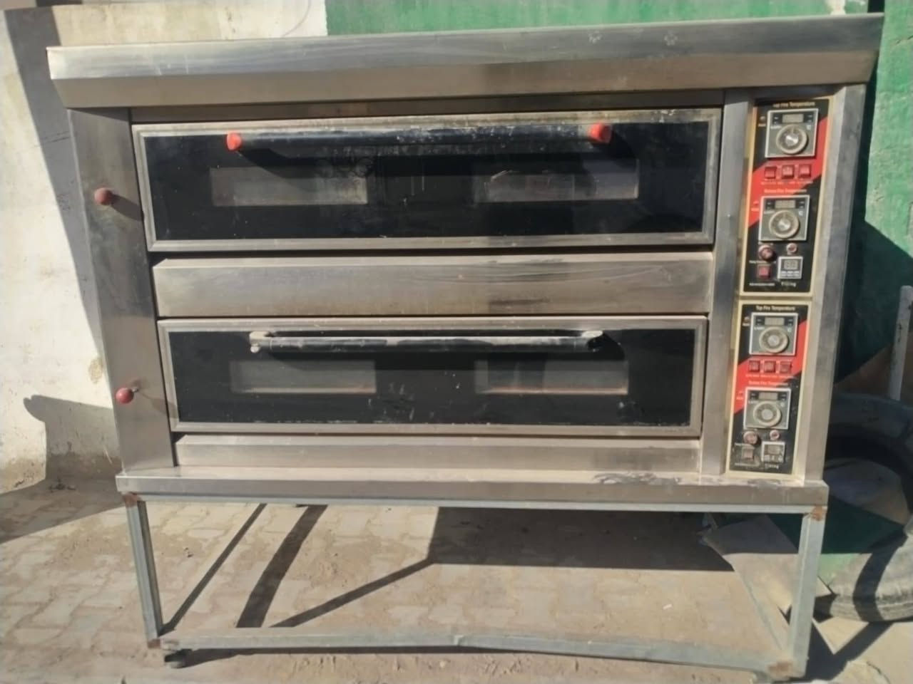 ام عليكم 
فرن طابقين لبيع نضيف كلش 
فرن شغال وجديد تاخذه من باب البيت اشغله الك وتاخذه الفرن جدأ نضيف طابقين وعربانه كامل 
سعر 750 وبي مجال 
***********   رصيد 
***********   وتساب 
العنوان الشعله
