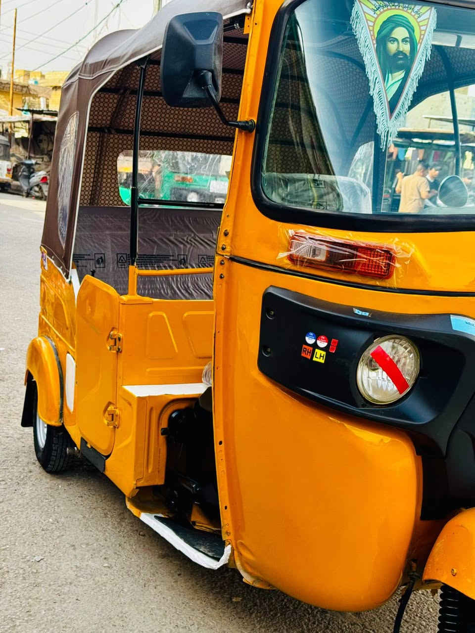 تكتك للبيع رقم وسنويه 21 شهر 11 رقم ***********
