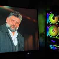 شاشتين • 2K ١٨٠هرتز • ١٠٨٠ ٧٥هرتز