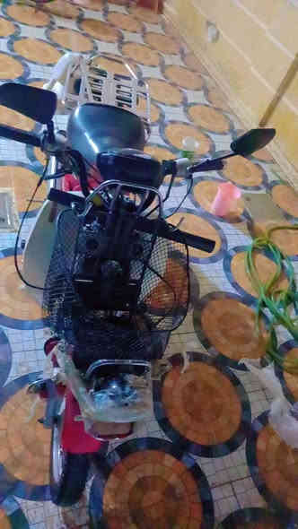 السلام عليكم 
دراجه سوبر كوب او دلم للبيع
دراجه موديل 2016 
دراجه ياباني بحت من شركه هونده 
اربعه كير دراجه كفاله عامه دراجه نضيفه
شغل وطلع
دراجه كابريتر دلم ياباني 
دراجه اقتصاديه قويه وين متروح روح بيه وتحمل 
الدراجه قويه ابشكل 
الدراجه امبدل واشر بستم فقط واشر بستم بس واشر 
وانطيك ضمان بيه 

الموقع ديالى بعقوبه التحرير 
رقم اتواصل ***********
السعر جداً مناسب إلى نضافته 
السعر 500الأف
