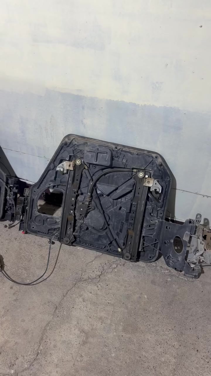 غراض دوج كرفان بطاين داخلي مال جام بلكامل ماطور وسكه وقفاله قيم واخذ مكاني كركوك وهذه رقمي ***********
