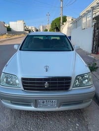 كراون ٢٠٠١ • ٣.٠ لتر • دفع رباعي