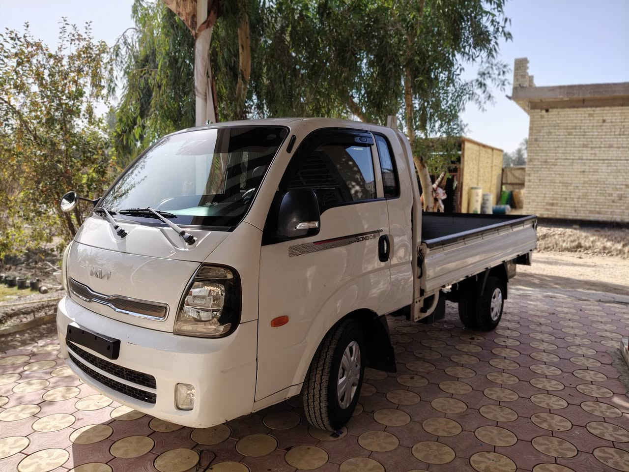 سلام عليكم للبيع كيا مسكر اوتماتيك بدون ارقام موديل 2020 محدث  مكفوله من العشائر وسرقه مكان سياره نجف سعر 53 وبيها مجال مكينه وكير كفاله ماعايزه كلشي ***********
