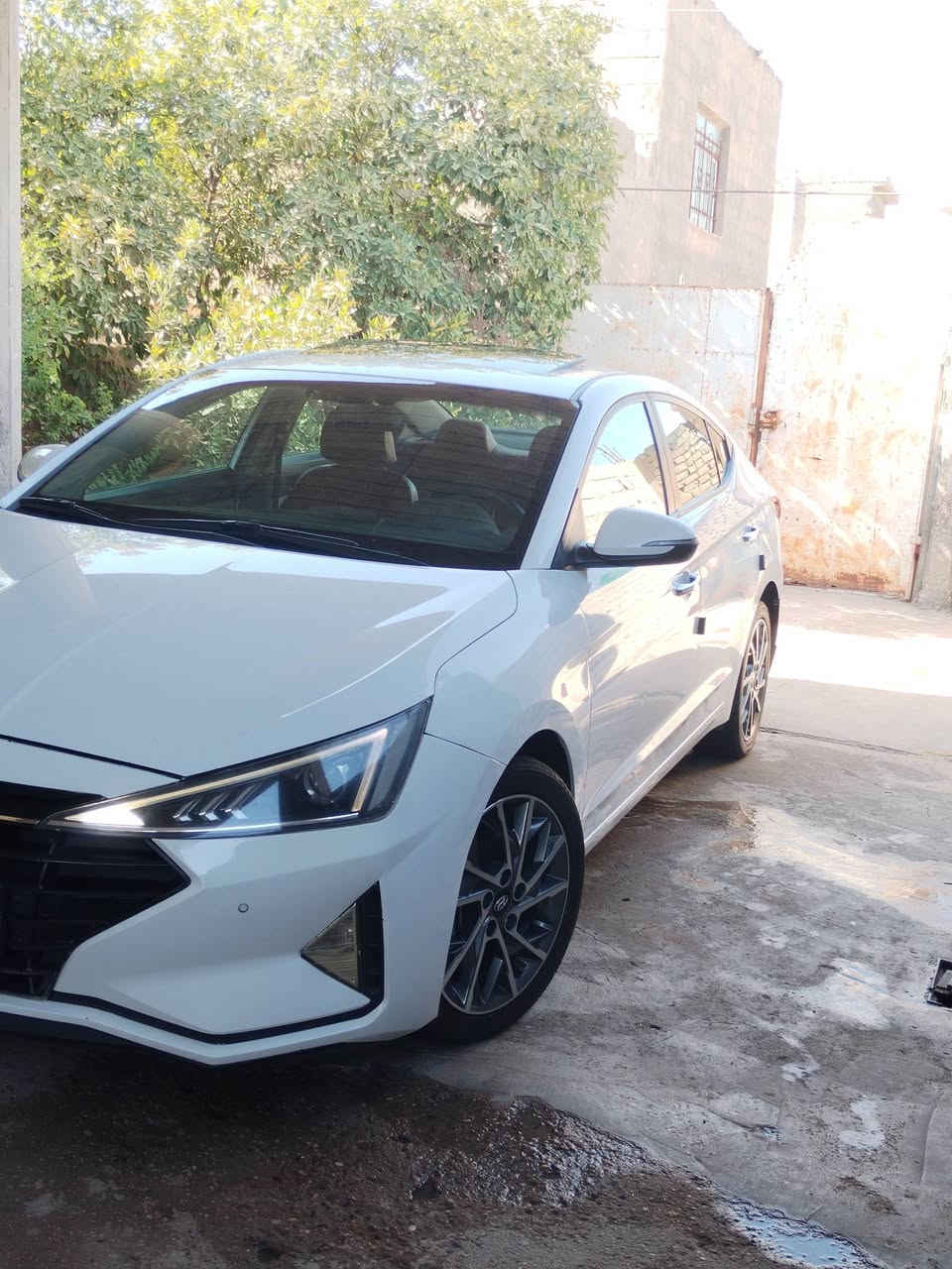 سلام عليكم النترا 2019خليجي رقم بغداد انكليزي ماشيه 70 بسمي تحويل مباشرة كفاله عامه
فول مواصفات واحد على واحد فئة المتدد
محرك 2000دوش /فتحه سلايت/يدات نيكل /شاشه كبيره
تحكم ستيرن جهتين/مري شفط/اشاير بل مري/
صندوق ذكي عند القتراب/بصمة تشغيل وابواب وصندوق
داخل صاج/كشنات جلد 
اربع دسكات/كيرat/سياره خير من الله جديده
ملاحظة سياره (مكفوله كفاله عامه)
السعر:(157)وبيه مجال
مكان سياره (كربلاء طويريج)
الاستفسار على رقم:(***********)
