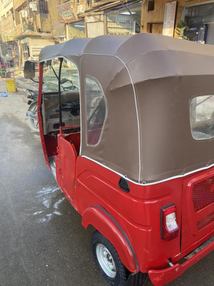 سلام عليكم تكتك للبيع مرقم 21 
بيهء طخه شبر جوه البكلايت معمره 

رقم ***********
