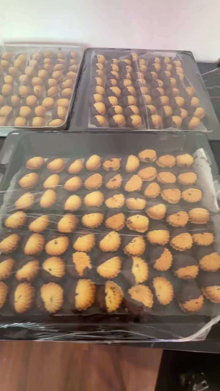 🧑‍🍳🍫 من التحضير للتغليف… نهتم بأدق التفاصيل لنقدّم لكم بيتفوراً فاخراً يُحضّر يومياً بأجود المكونات وأفخر أنواع الشوكولا. 🤎✨

👨‍🍳 تفاصيل تُصنع بحب، وجودة وطعم يتركان أثراً لا يُنسى.

📞 للطلب والحجز:
***********

🚚 توصيل دليفري متوفر
📍 أو استلام مباشر من:
سيدو بارك – سايدن الاقامة 
#متوفر_الان
#بيتفور #اربيل
