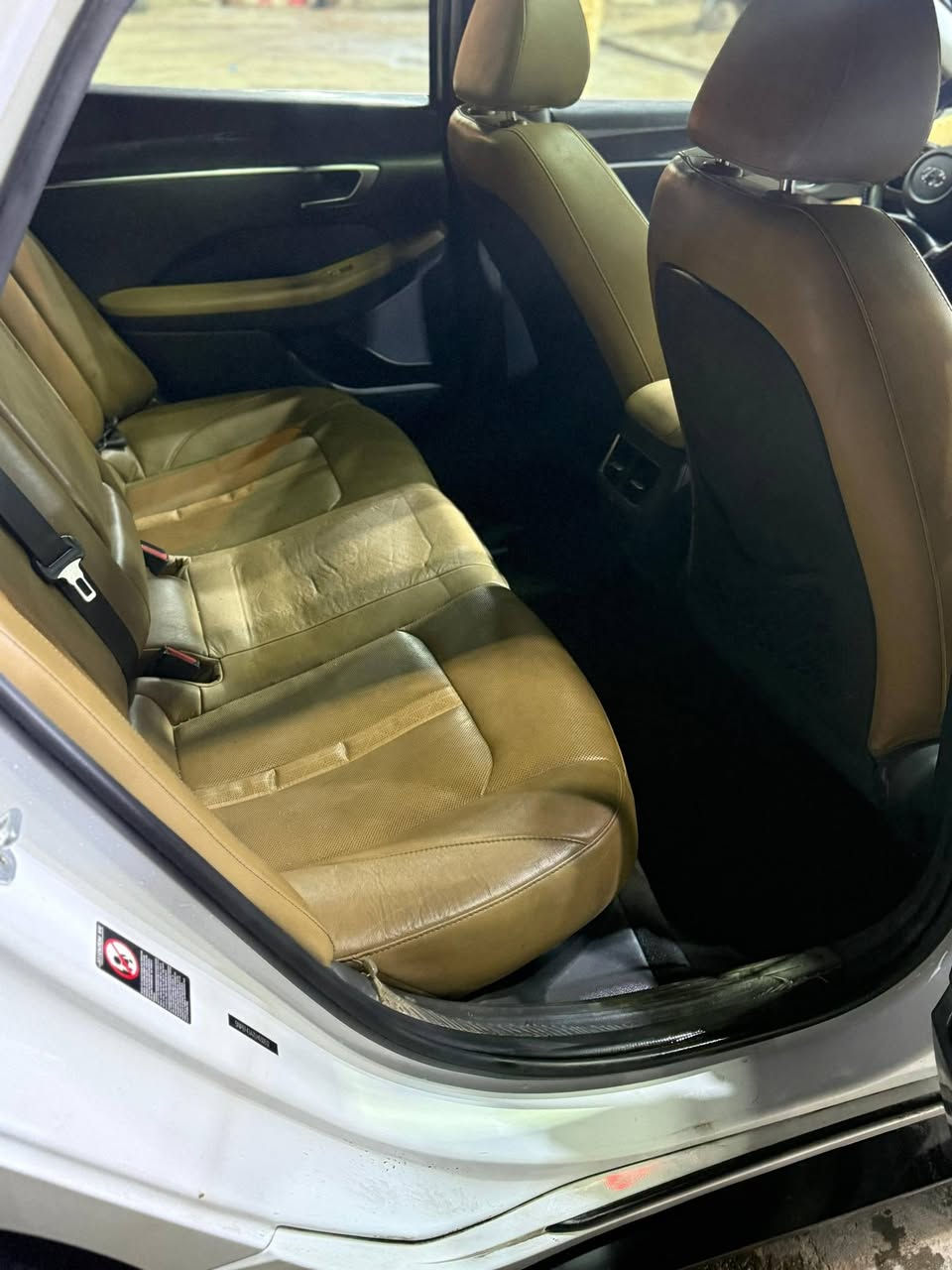 سوناتا امريكي 2020
محرك 2500 -( قبق جنطة فقط بدون دواخل وبل عراق جاملغ امامي جهة السايق مبدل 

 بدون دواخل

بدون ايرباك( ايرباك سليم ) 

ماشيه 85الف كيلو
بانوراما السقف اسود
بصمه

ويل كروم 

داخل لونين 

دبل شاشه

شاشه كار بلي 

كيج دجيتل

كير بيانو

تشغيل عن بعد

نظام سبورت

فول رادار امامي و خلفي 

مانع حوادث

كاميرا

قياده ذاتي

تحديد المسار

نقطة العمياء

لايت زيون

لايت ليد

حساس خلفي

كشن  هيتر

كشن  كهربائي

حجر كزوز بلادي

‏‭ ***********
المكان بغداد بلديات
