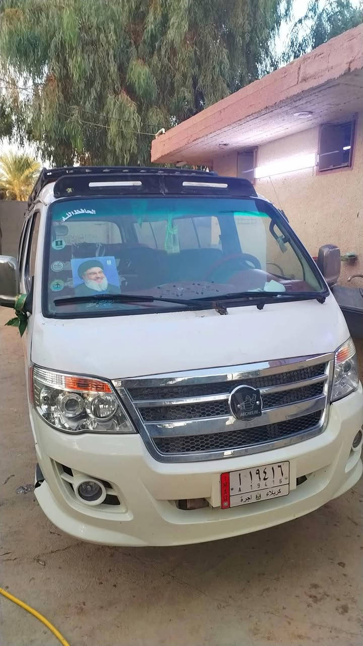 السلام عليكم كيا فتون السعر 55 محوره وانجناعم 2400 2011 السياره هزه جديده ارقام  راح استلمها عقب باكر مصفره هيئه ومرور سياره مقفوله ***********
