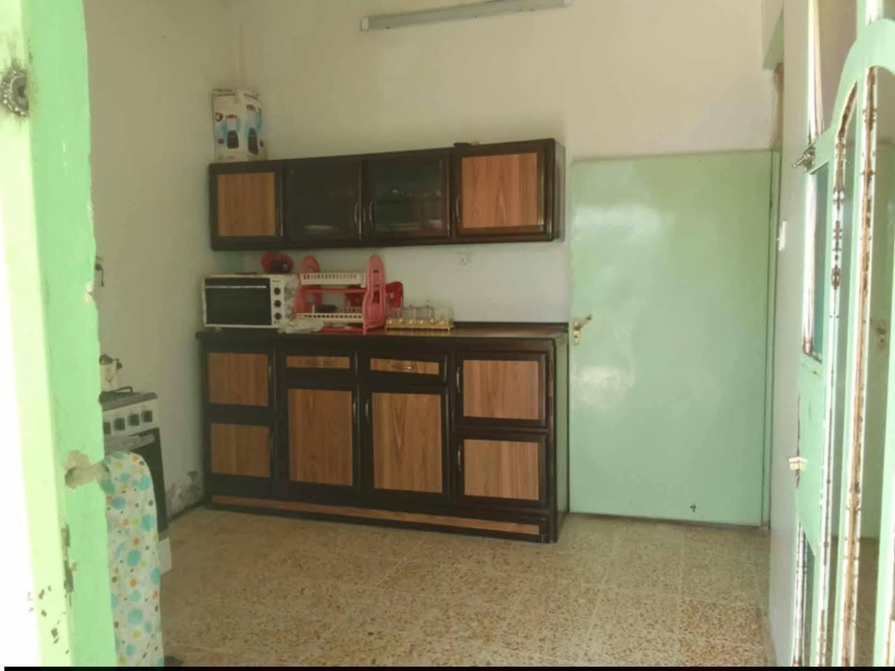 #عروض_مكتب_عـطـاء_الموصل
دار للبيع 

حي السماح الثانية 

قرب مدرسه ايمام الزهري 

المساحة 150 م واجهة 7٫5م

غرفتين نوم وصاله ومطبخ وصحيات وبيتونه 

طابق الثاني غرفة نوم وصحيات 

بناء حديث

خدمات كامله  ماء/// كهرباء/// تبليط 

سند طابو الزهور

نستقبل العروض العقاريه في جميع أحياء الموصل 

للاستفسار مراجعة مكتب عطاء الموصل 

***********

***********

***********
