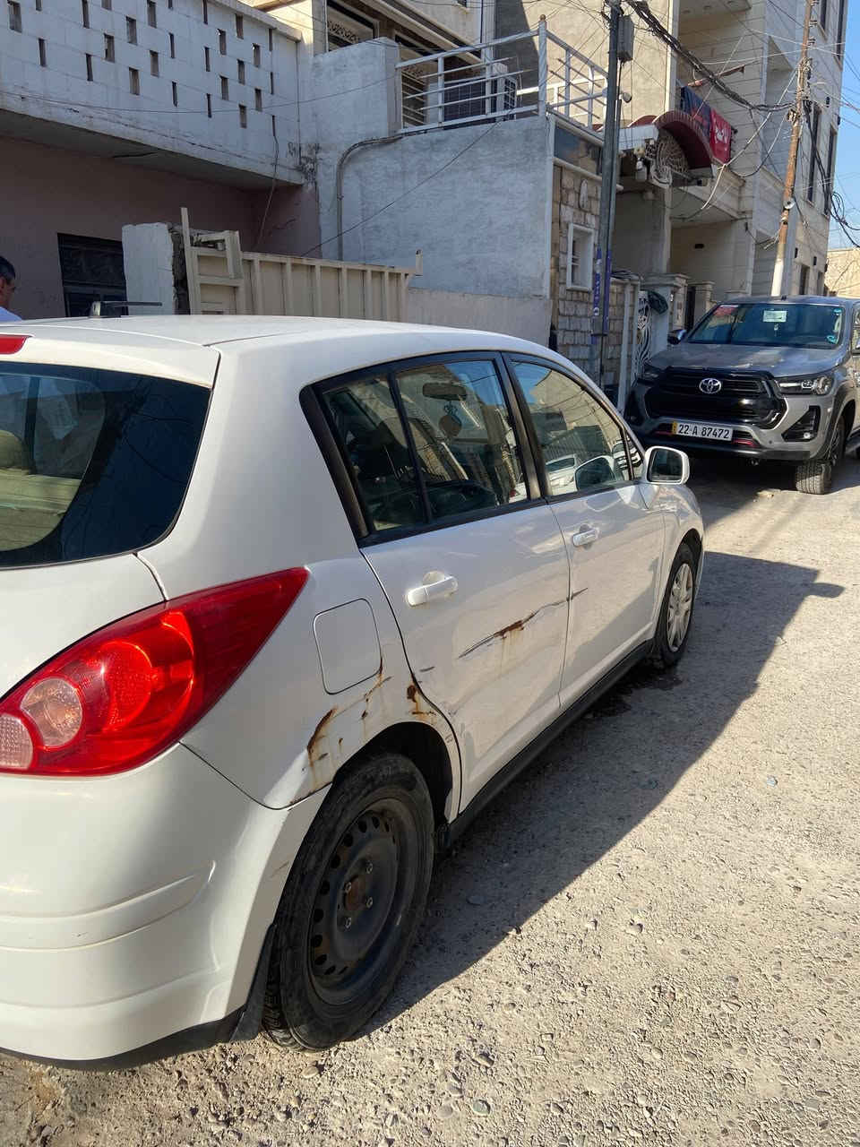 نسيان فريسا 2010 
وارد امريكي 
كير cvt 
محركها تنفس طبيعي
كلها بلادي ما مبدل منها شي من كير محرك او اي شي فقط 
بيها ضربتين الي من الباب السايق اشويه وموجوده بالصوره والثانيه من يم الجاملغ لحد الباب الي بصف السايق 
تبريدها بارد قوي حتى الضهريه ما بيه اي مشكله كلش قوي 

مكان بغداد منصور دور سود 

#الجود_للسيارات_خيارك_الأول 
#العراق #المحافظات #سيارات #بيع_مباشر 

الاتصال*********** وتساب مكلف
