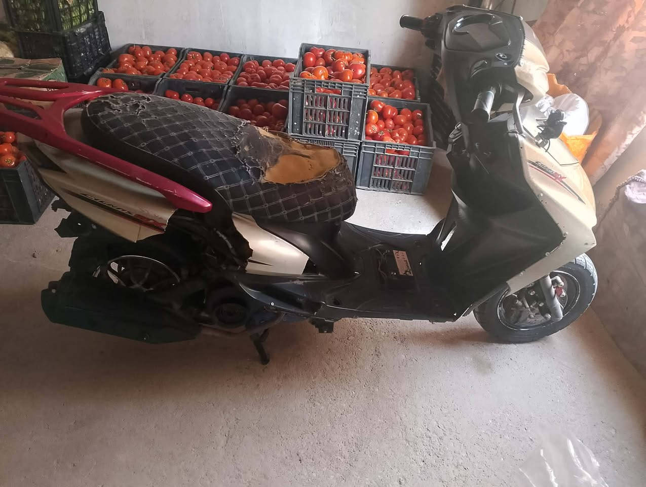 دراجة سكنس البيع دراجه خيرمن لله مكينه مكفوله كهربائه كله شغله مكاني واسط لاستفسار لاتصال على الرقم ***********
