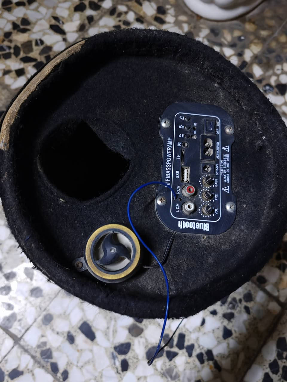 شغال بلوتوث حجم وسط مكاني بغداد ***********
