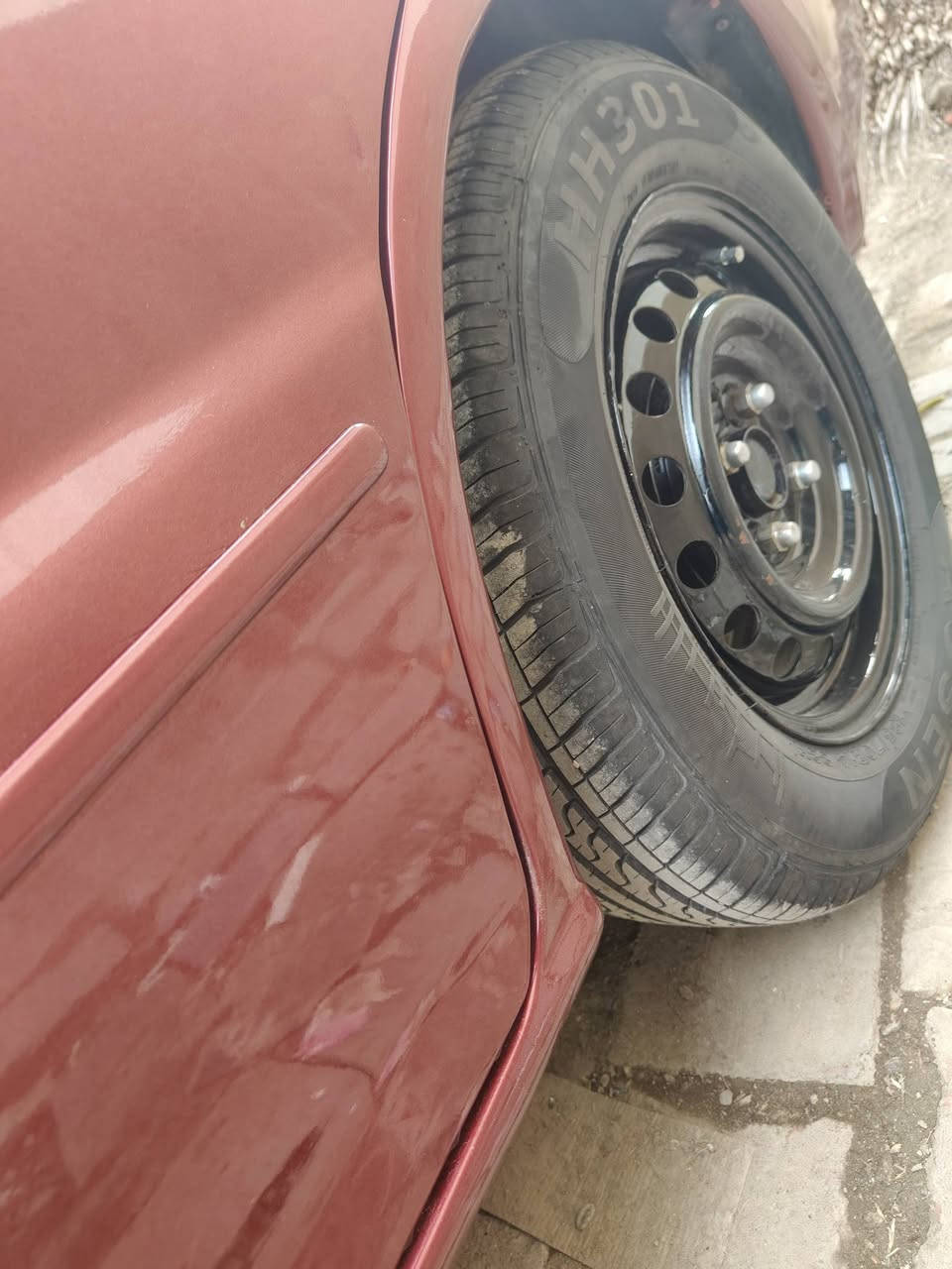 بروتون 2005 سيارة بلادية على ايد وحدة ماشية قليل رقم بغداد زيونة سعر البيع 70 ورقة *********** غير متواجد على النت السيارة جاهزة من كلشي حتى التبريد على قرصة الشركة 
اكرر سعر البيع 70 حتى لاتخسر مكالمة الموفقية للجميع
