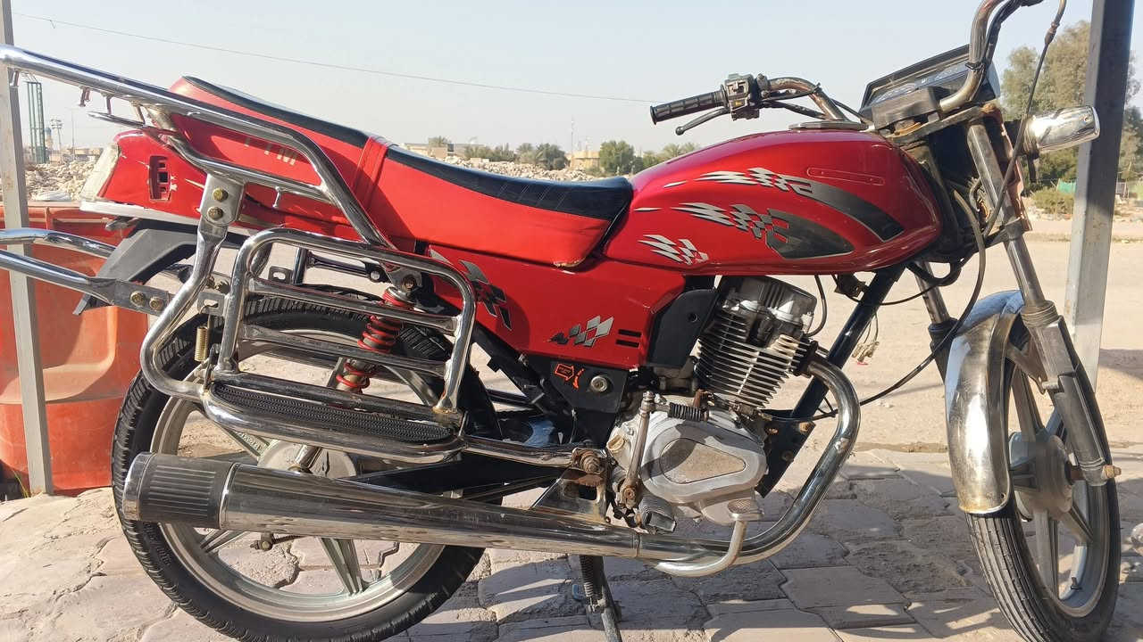 السلام عليكم 
دراجه فيوم للبيع رقم وسنويه 
دراجه مكفوله من كلشي محرك ما مفتوح 
سعر:650وبيها مجال
رقمي:***********
