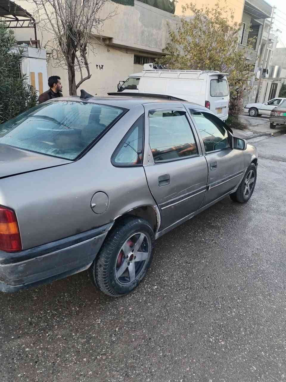 السلام عليكم فكترا للبيع حجم 16رقم اخضر نينوى مصبوغه عام السعر 34مكان السياره موصل ايسر
***********
