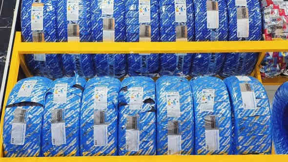 #شركتنا تعلن لزبائنهـا الكرام عن توفيـر كافـة انـواع الإطـارات من ماركات عالمية بمختلف القياسات والأحجام ودراجات و بطاريات 

تتميز شركة الريان التجارية 
✓ جودة عالية 
✓ أداء مضمون في جميع الظروف المناخية
✓ خدمة تركيب احترافية مجانية 
✓ ضمان حقيقي على جميع المنتجات
✓ اسعار مناسبة
✓ بيع جملة ومفرد

🛞 لا تتردد بزيارة فرعنه      
- #فرع الاول: ديالى الوجيهية منطقة الحساوية 
***********  /  ***********

#شركـة الريان التجاريـة خيـارك الأمثـل
